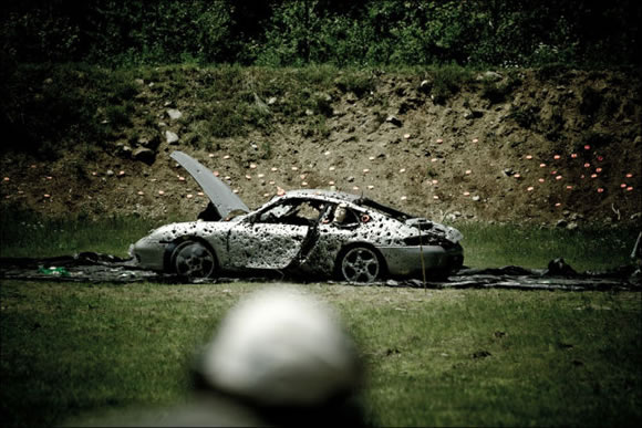 Disparando a un Porsche (12)