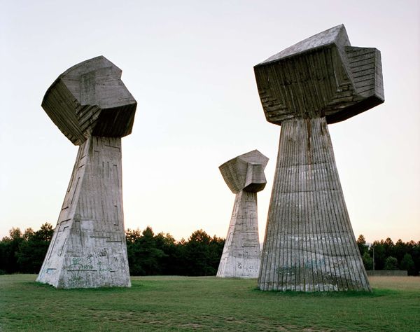 Monumentos abandonados Yugoslavia (2)