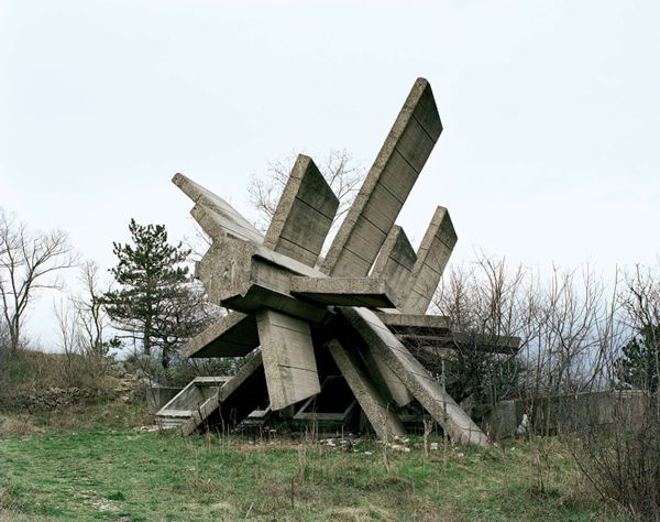 Monumentos abandonados Yugoslavia (25)