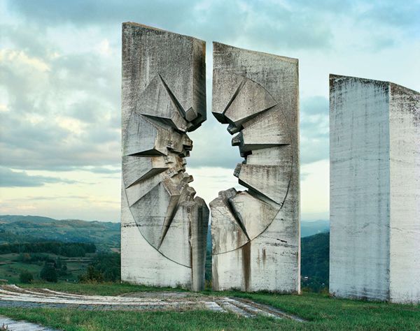 Monumentos abandonados Yugoslavia (21)