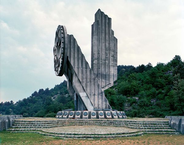 Monumentos abandonados Yugoslavia (10)