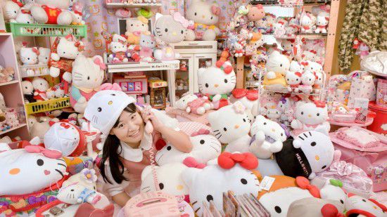 Asako Kanda Hello Kitty (3)