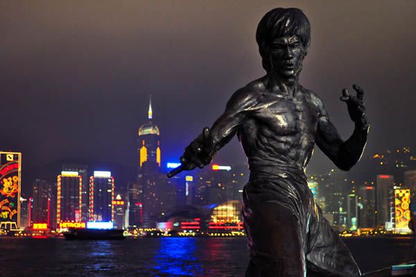 Estatua Bruce Lee (7)