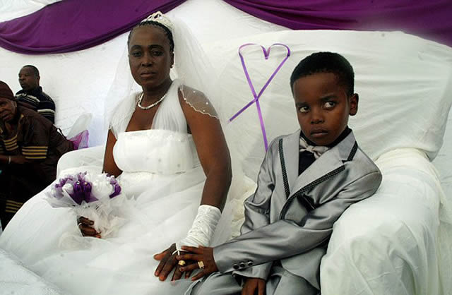 Niño de 8 años se casa con anciana de 61 (3)
