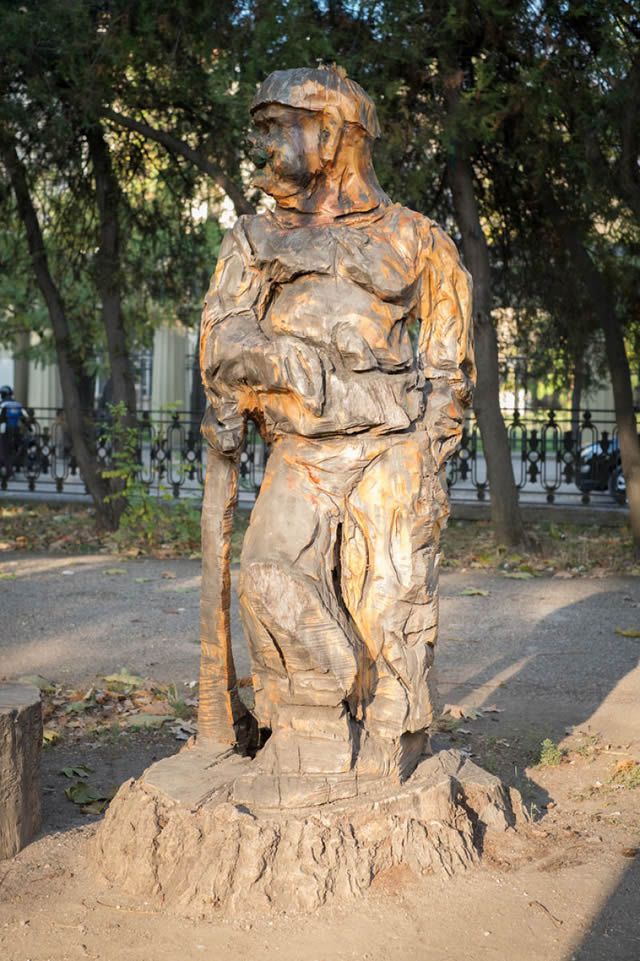 esculturas madera igor dzheknavarov (16)