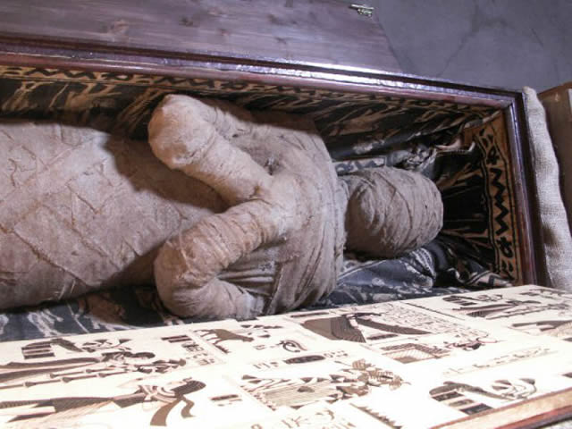 momia sotano abuela alemania (1)