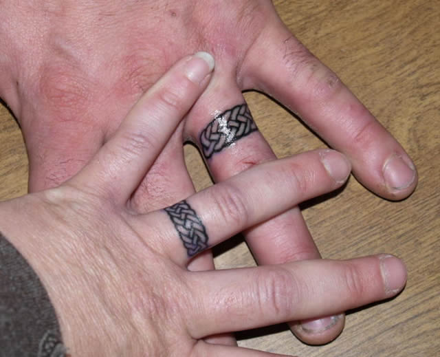 tatuajes de anillos de bodas (32)