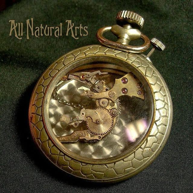 esculturas naturales hechas en relojes antiguos (6)