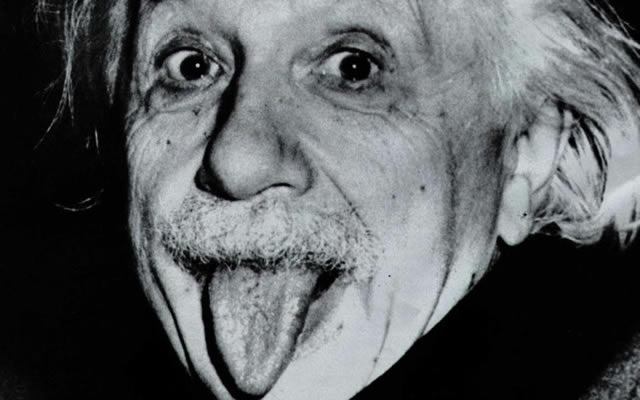 Albert Einstein lengua