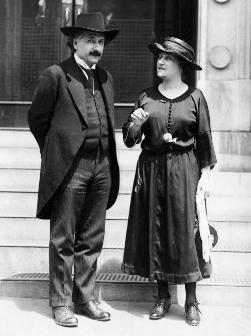 Albert Einstein y Elsa Loewenthal