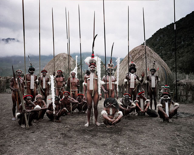 La vida de las tribus que están desapareciendo en todo el mundo 41