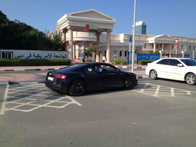 Autos lujo Universidad Americana de Dubai (18)