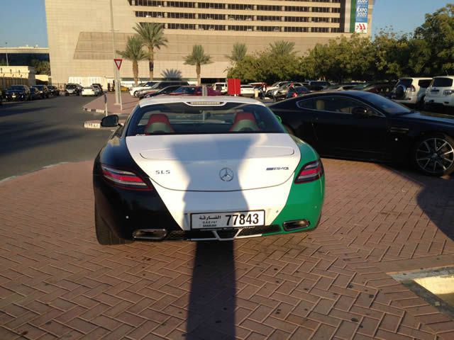 Autos lujo Universidad Americana de Dubai (10)