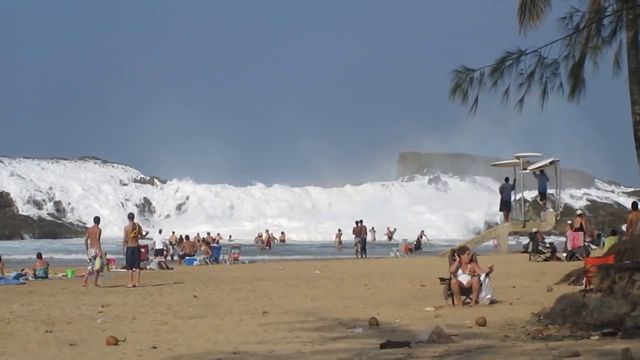 Playa Puerto Nuevo Puerto Rico (2)
