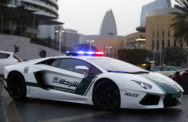 superautos patrulla en Dubái (6)