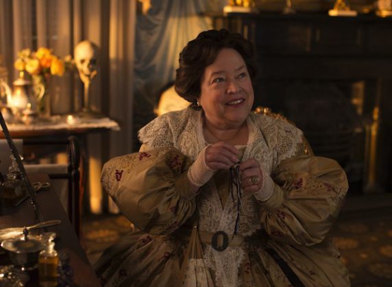 Madame Delphine LaLaurie Historia American Horror Story (1)