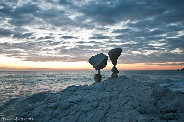 Michael Grab rocas en equilibrio (4)