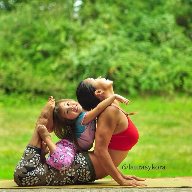 Yoga madre e hija Laura Kasperzak (13)