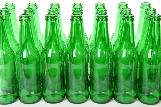alcohol botellas verdes