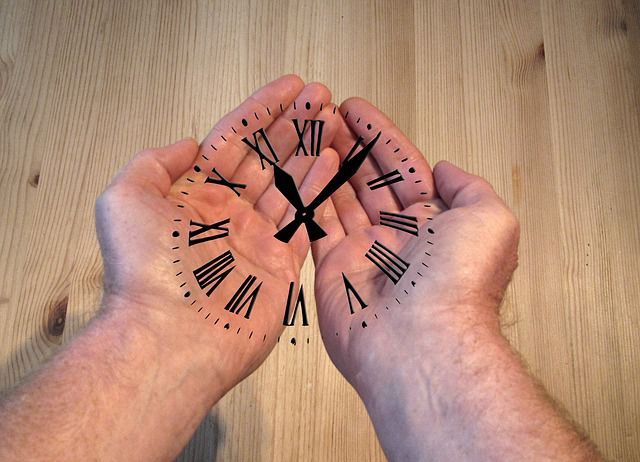 reloj manos