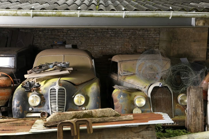 autos clásicos abandonados (2)