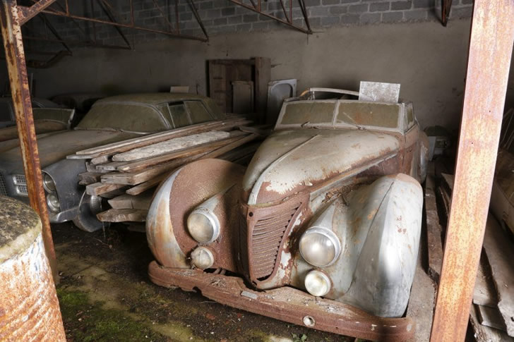 autos clásicos abandonados (4)