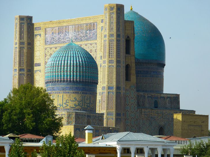 Mezquita Bibi Khanum una de las obras monumentales del imperio timúrida. 