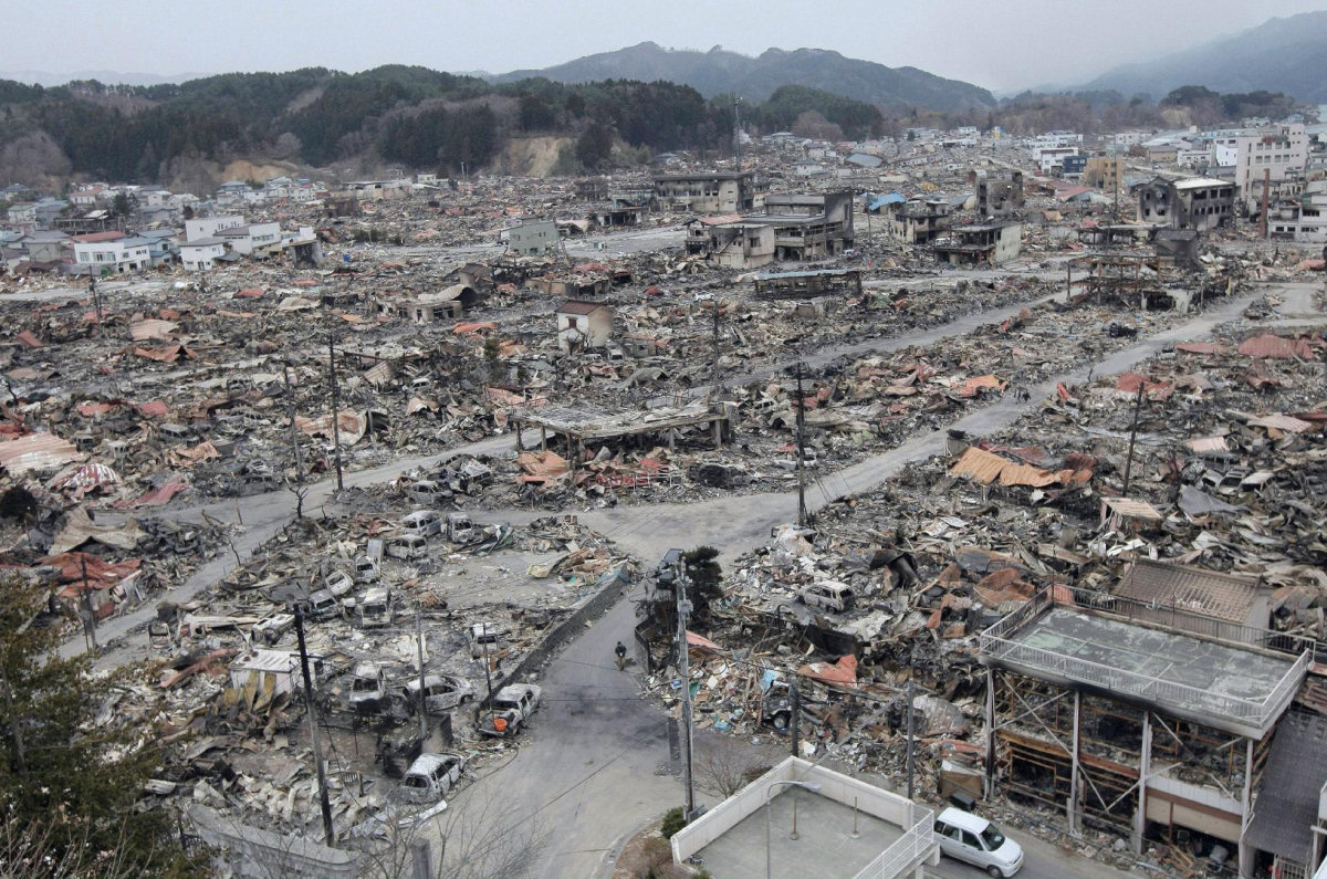 desastre tsunami japon (2)
