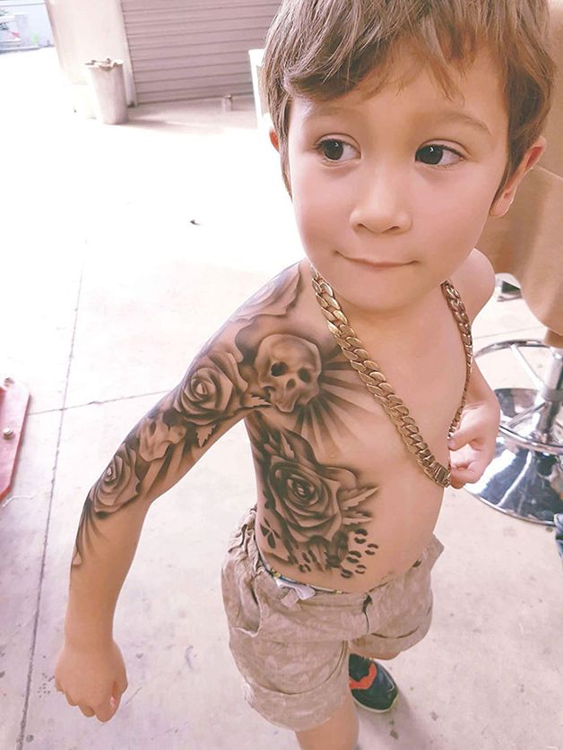 niños con tatuajes temporales (4)