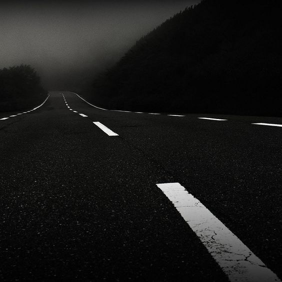 carretera-autopista-oscura