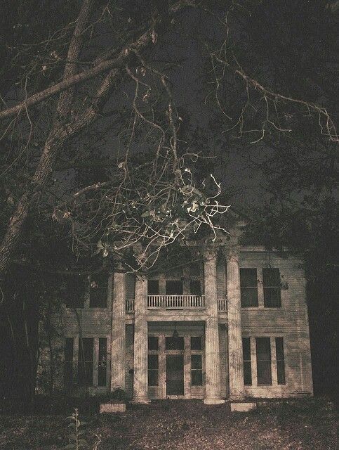 casa-abandonada-fantasma