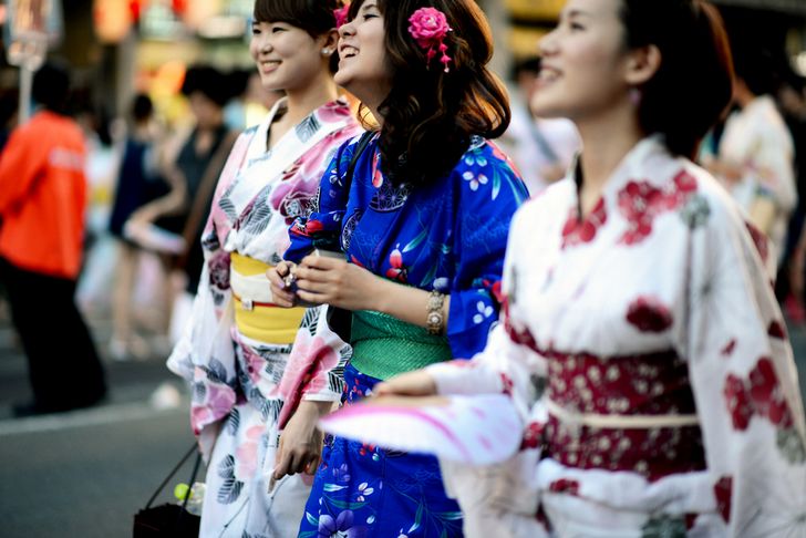 mujeres-japonesas-en-kimono