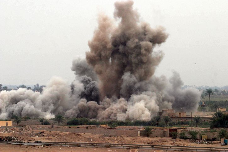 explosion de una bomba en faluya