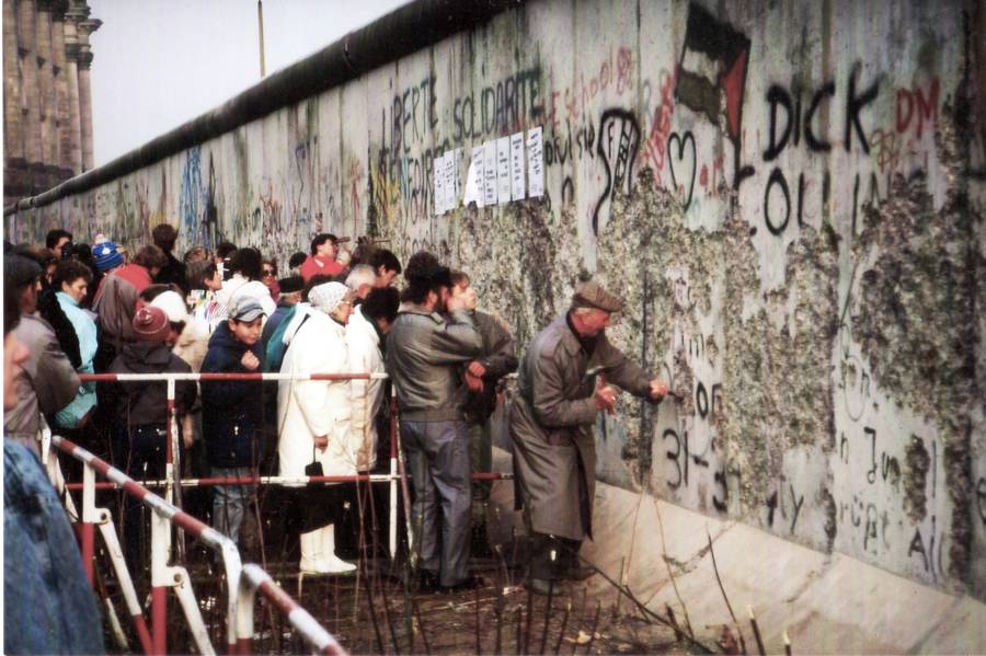 berlin wall pickers