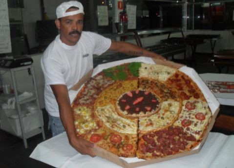 pizza con monstruosa