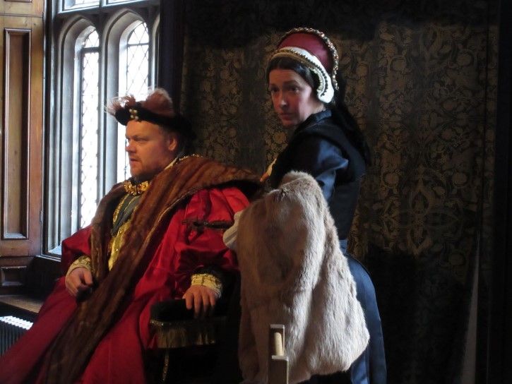 Enrique VIII y Catalina personificacion