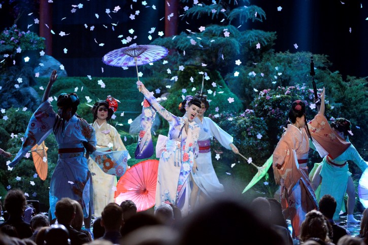 Katy Perry VMA 2013 geisha