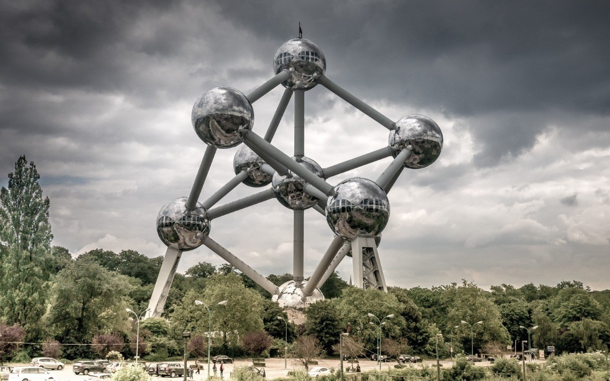 Atomium en bruselas edificio escultura