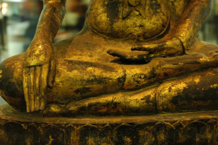estatua meditacion perturbacion