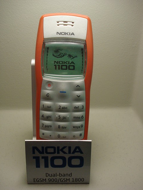 Nokia 1100 rojo