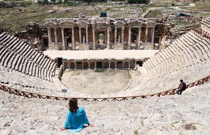 Hierapolis teatro ruinas