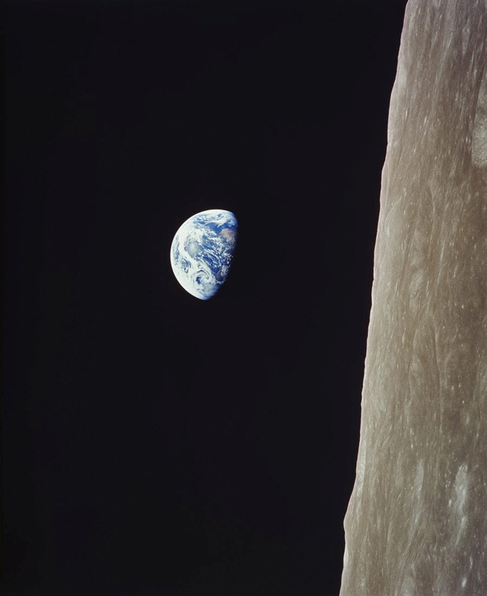 fotografia de la tierra desde la luna por bill anders