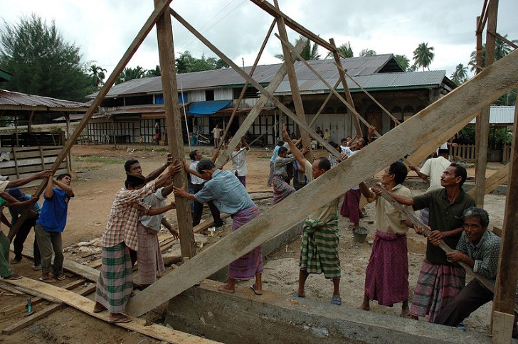 Gotong royong trabajo comunitario indonesia