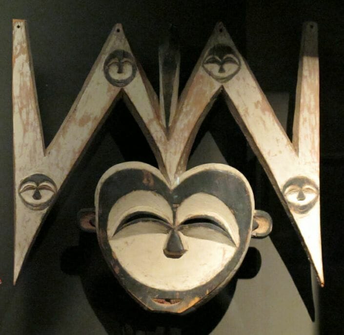 Masque Kwele. Gabon. Museum La Rochelle