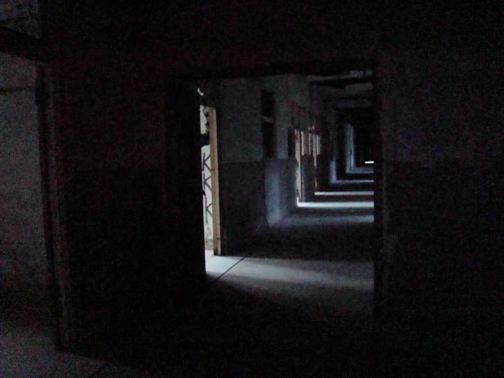 sanatorio Waverly Hills en la oscuridad