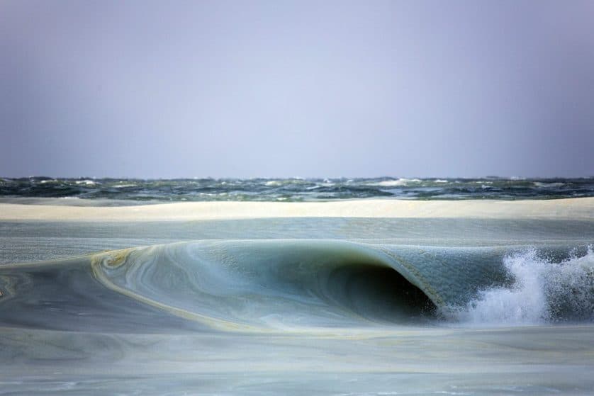 olas congeladas playa en Nantucket (1)