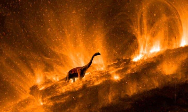 brontosaurus caminando sobre el fuego