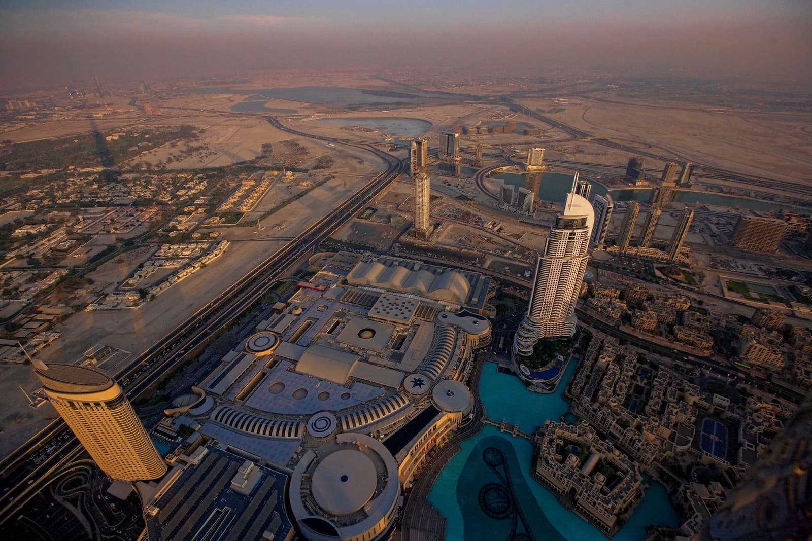 vista del desierto desde el Burj Khalifa
