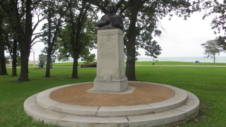 monumento a Emanuel Swedenborg