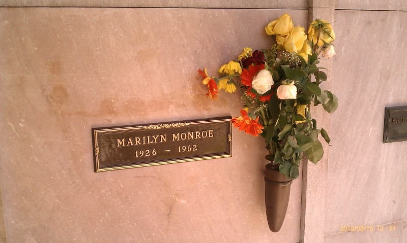 Tumba de Marilyn Monroe en Westwood Village Memorial